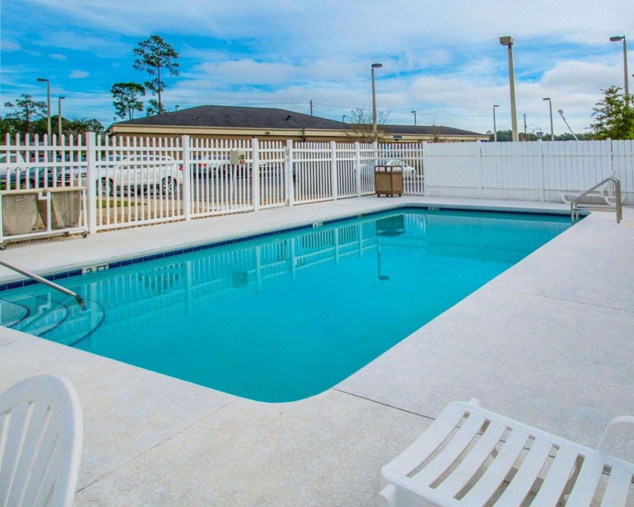 Sleep Inn & Suites Palatka North Exterior photo